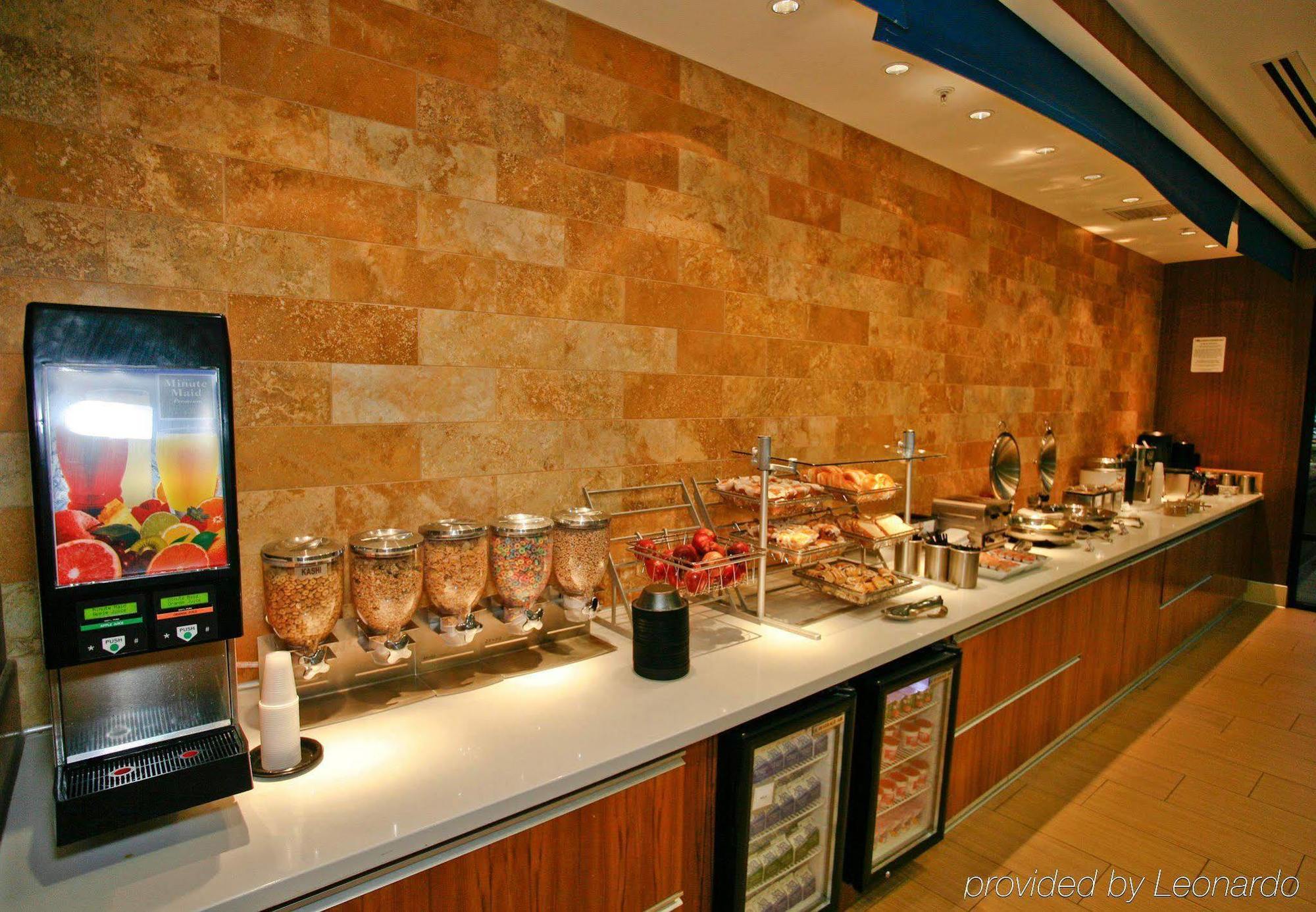 Springhill Suites Temecula Valley Wine Country Restoran gambar